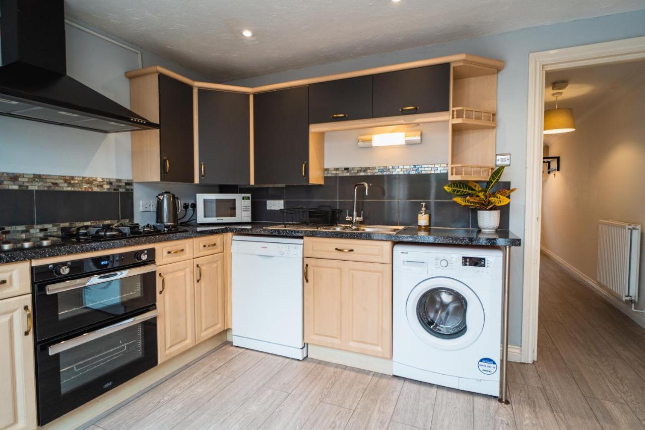 Vila Beautiful Town House With Private Garden And Patio Canford Magna Exteriér fotografie