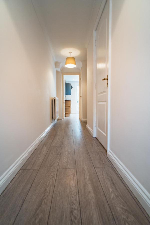 Vila Beautiful Town House With Private Garden And Patio Canford Magna Exteriér fotografie