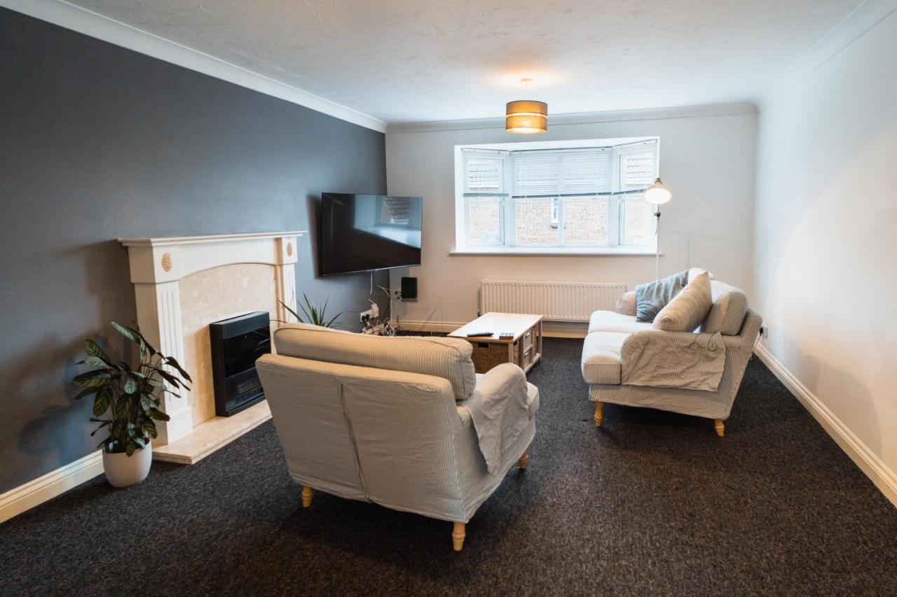 Vila Beautiful Town House With Private Garden And Patio Canford Magna Exteriér fotografie