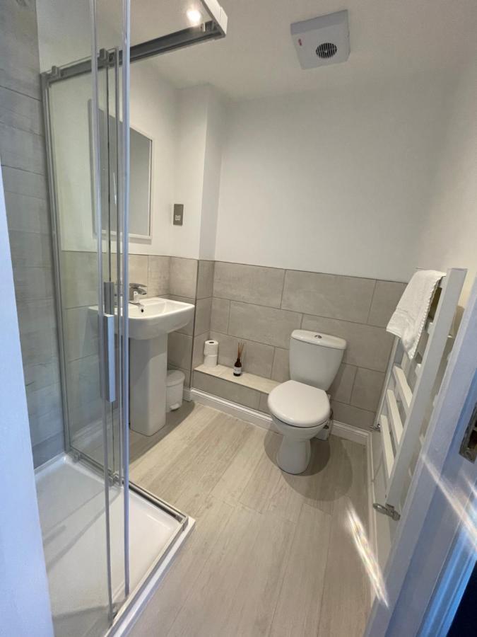 Vila Beautiful Town House With Private Garden And Patio Canford Magna Exteriér fotografie