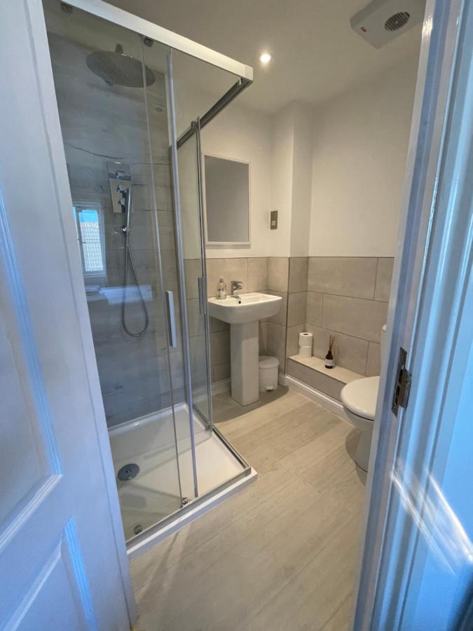 Vila Beautiful Town House With Private Garden And Patio Canford Magna Exteriér fotografie