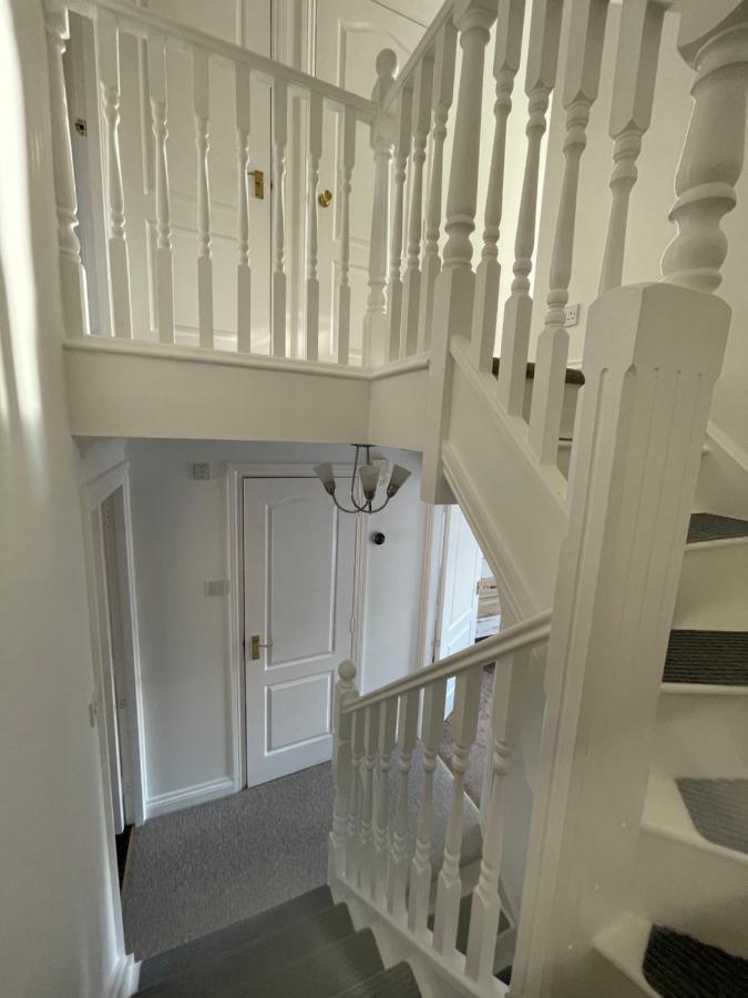 Vila Beautiful Town House With Private Garden And Patio Canford Magna Exteriér fotografie